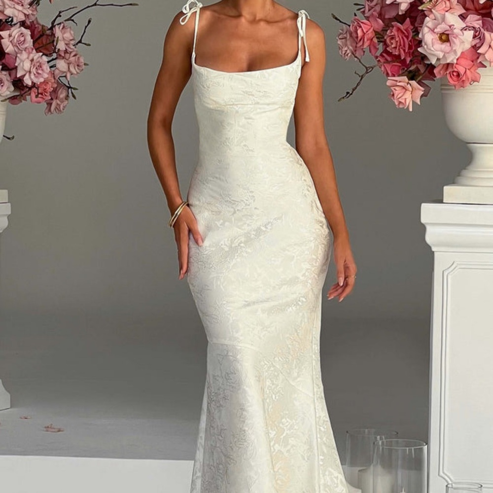 NWT BABYBOO Whitney Maxi Dress